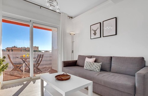 Carihuela Apartamento | Sol Montemar 57 - Terrace, Swimming Pool, Parking, 200m from the beach