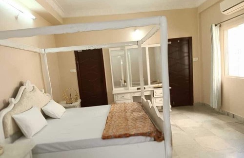 Hyderabad Casa | 4BHK New, Big, Elegant, Luxurious Home Home @ prime loc Hyd