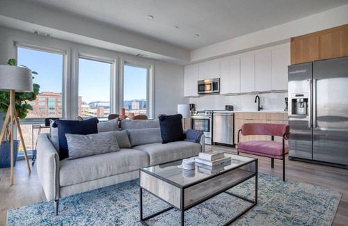 Truxton Circle Apartamento | Clean Truxton Circle 2BR w/ Rooftop & W/D, nr Restaurants, by Blueground