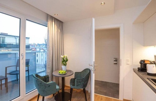 Meidling Apartamento | Superior Double Room by Arbio