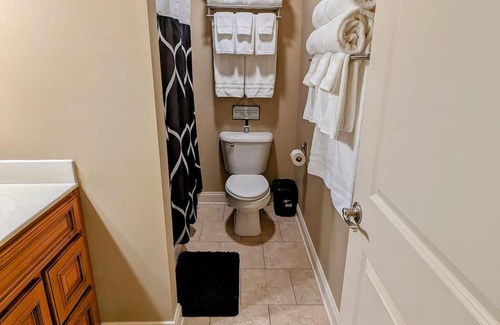 Rome Casa | Walk downtown from Lumpkin Hill!