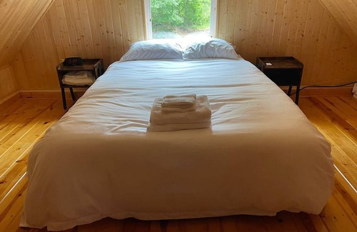 Necedah Cabina | Castle Rock Hideaway