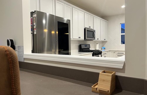 Fox Valley Casa | Suburban Bliss in One of Chicago's BEST Suburb, Naperville