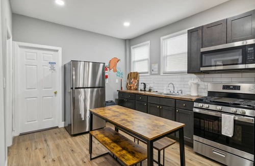 Elizabeth Apartamento | Stylish and Modern 3BED Apt in Elizabeth /30min to Manhattan/Free street Parking
