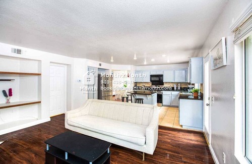 Corona Casa | Summer Palace on Towergrove #41276
