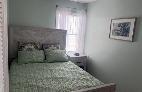 Ortley Beach Apartamento | Family / pet friendly summer rental walking distance away from the beach and bay