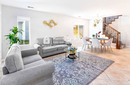 Rancho Cucamonga Casa | Delight on Jamestown Circle #41327