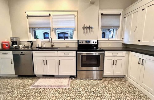 Flagstaff Casa | Relaxing Historic Home in Downtown Pet Friendly