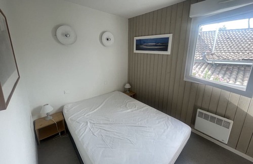 Le Canon Apartamento | Apartment 'Appartement Terrasse Ref46' with Shared Pool, Private Terrace and Wi-Fi