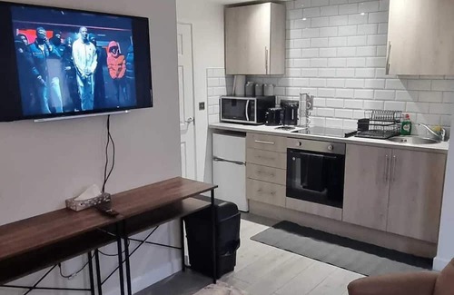 Stoke-on-Trent Apartamento | Beautiful 'n' Cosy City Center Stylish experience centrally-located home