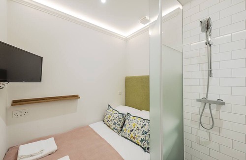 Campden Apartamento | Tiny Kensington Studio, 5 mins to Kensington Palace & 10 mins to Portobello Rd