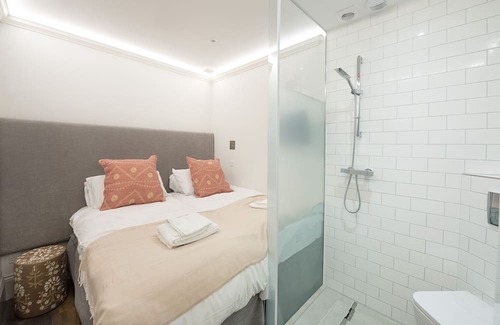 Campden Apartamento | Twin bed Kensington Studio, 5mins to Kensington Palace & 10mins to Portobello Rd