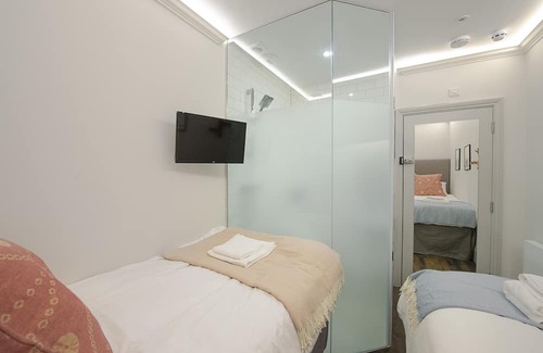 Campden Apartamento | Twin bed Kensington Studio, 5mins to Kensington Palace & 10mins to Portobello Rd