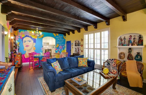 South Wrigley Casa | Artsy Long Beach Home w/ Patio: 2 Mi to Downtown!