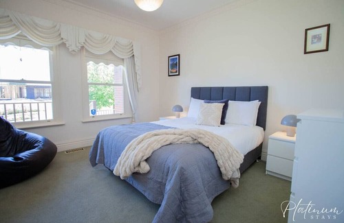 Ballarat North Casa | Timeless Elegance on Norman
