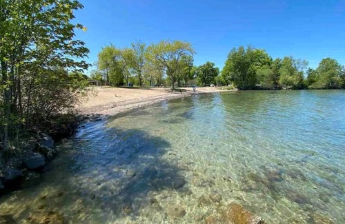 Alcona Cabaña | Cottage Casablanca Villa all year round, steps from lake Simco,Innisfil Beach