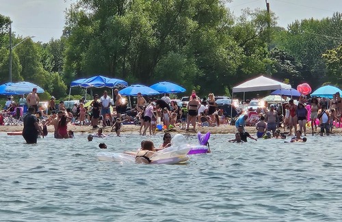 Alcona Cabaña | Cottage Casablanca Villa all year round, steps from lake Simco,Innisfil Beach