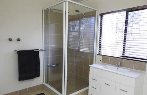 Murphys Creek Casa | Farm Stay - 2 Bedroom cottage