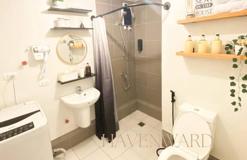 Diliman Condominio | Studio bedroom in Circulo Verde near Eastwood Quezon city. Pet-Friendly!