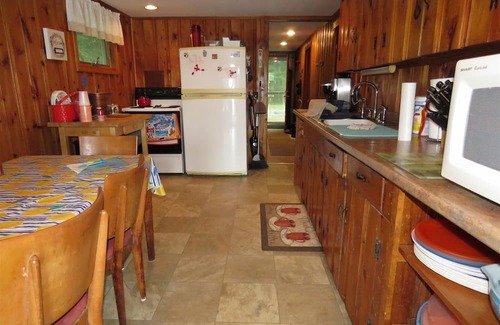 Sanford Cabaña | Enchanting waterfront home offers comfort inside and out and promises enjoyment
