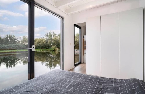 Oud Ade Alquiler De Eote | Luxe houseboat 4 volw/2 kind op Kagerplassen (ZH)