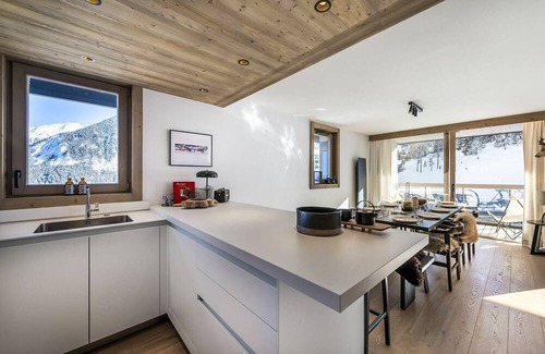 Courchevel Villa | Apartment Un - Four Bedroom Villa, Sleeps 10