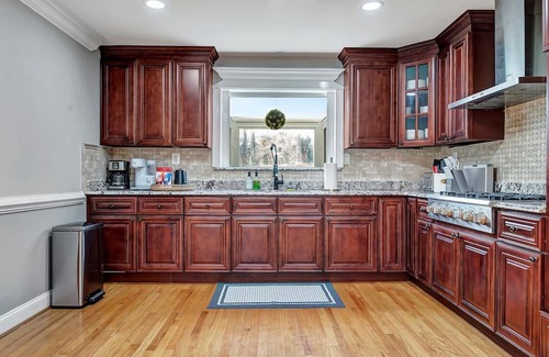 Lenni Casa | Relaxing 5BR Family Home w/ Fire Pit & Pool Table