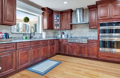 Lenni Casa | Relaxing 5BR Family Home w/ Fire Pit & Pool Table