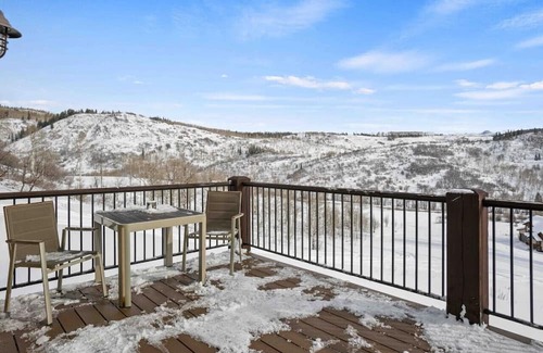 Clark Chalet De Esquí | 4bdrm 3 bath Ski in/out Chalet on Private Hill