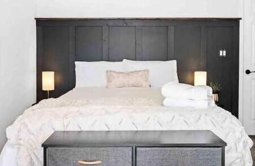 San Luis Obispo Casa | Cozy Home Minutes to Wineries + Fire Pit & Games