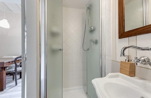 Settignano Apartamento | Apartment "Olive Loft - Settignano" with Shared Garden & Wi-Fi