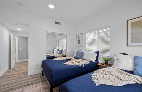Placentia Casa | Brand New Build, Sleeps 20, Close to Disney, Angels Stadium, Honda Center