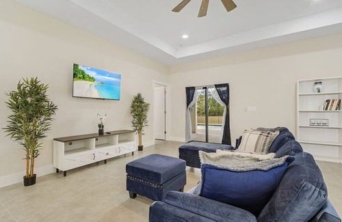 Burnt Store Casa | Tranquility Escape-Sleeps 9-Pool