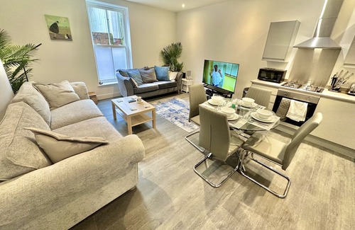 Poole Apartamento | Contemporary Charm by the Quay with Garden