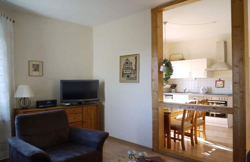 Starkenburg Apartamento | Holiday apartment Haus-Stumm
