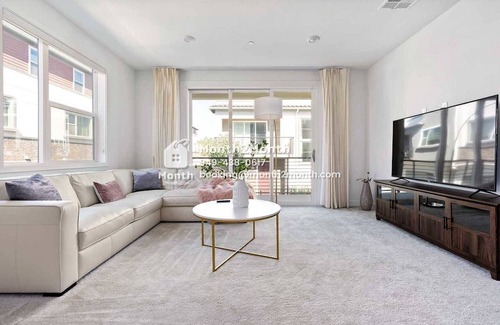 Lake Forest Casa | Vista Views on Siena #41565