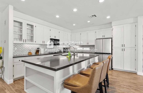 Loma Linda Casa | Loma Vista Retreat on Lugo Dr #42021