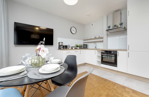 Saska Kepa Apartamento | Unique Bright Apartment by Renters