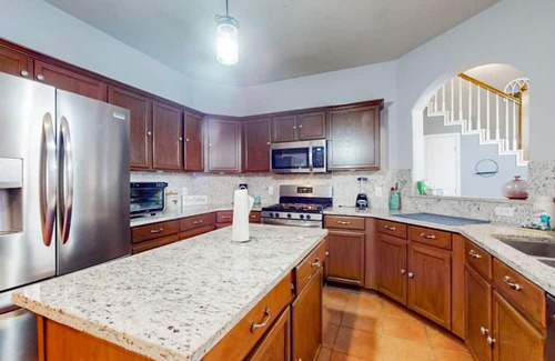 Memorial Parkway Casa | Spacious, Cozy Pool Home: Prime Location...Katy, TX...mins away from everything!