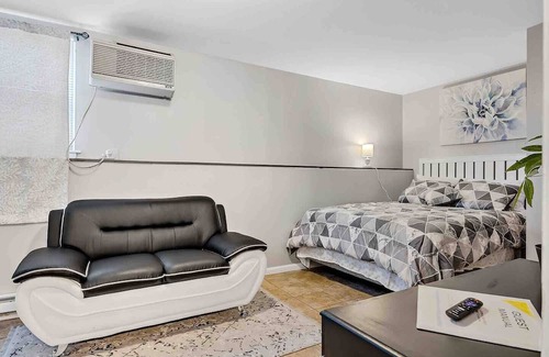 Aurora Apartamento | This apartment is a 1 bedroom(s), 1 bathrooms, located in Aurora, IL.
