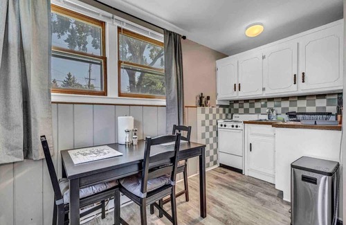 Aurora Apartamento | You will be close to everything when you stay at this centrally-located place