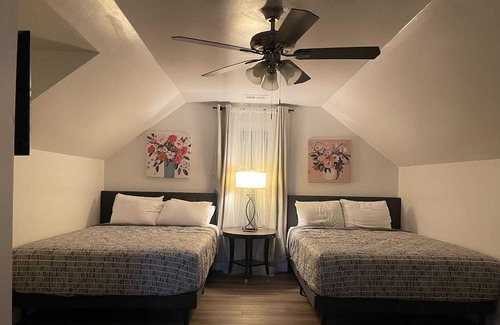 Walnut Grove Casa | 5BR 3 BA over 2,800 sq ft in the heart of Cordova