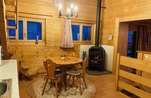 Evolene Chalet De Esquí | Grange Rénovée 80m2 vue Panoramique au Calme, Accès Facile