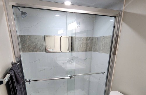 Meadowvale Village Apartamento | Luxurious & spacious private apartment w/ all amenities