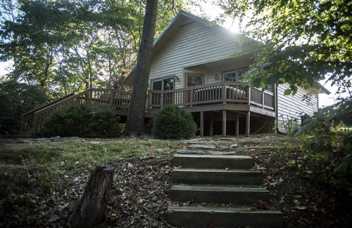 Carbondale Cabina | Hot Tub Cabin- In the Heart of Shawnee Wine Trail