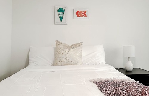 Downtown Springfield Apartamento | Sleepover: Intimate 1BD/1BA Downtown Springfield