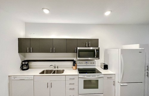Downtown Springfield Apartamento | Sleepover: Intimate 1BD/1BA Downtown Springfield