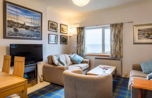 Brodick Apartamento | Beach Front Flat, Brodick