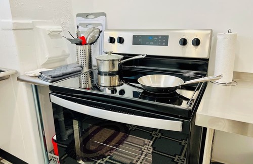Topeka Casa | Stylish Studio Apartment in Topeka - Long Stays Available!