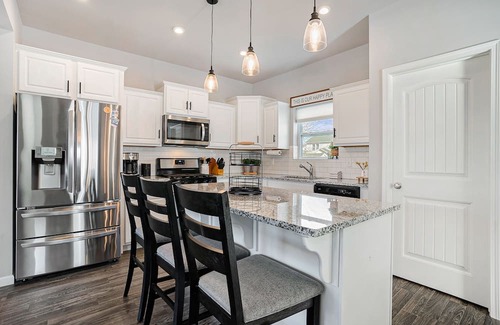 Douglas Casa | Charming home near Michigan's lakes with game room, chef's kitchen, & deck